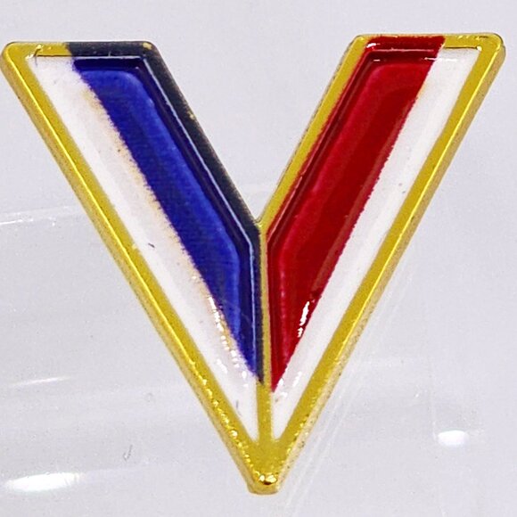 VTG Penzey's V Voted Victory Red White Blue Enamel Gold Lapel Pinback Hat Pin - Picture 4 of 10